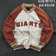 varsity MLB giants,size M fit L,pxl 65x58