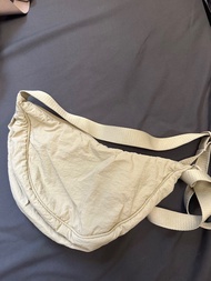 Uniqlo bag