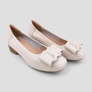 TREND รองเท้าหนังแท้/รองเท้าคัทชู หัวมน รุ่น BIANCA สี L.BEIGE | รองเท้า ผู้หญิง