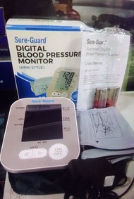 DIGITAL BLOOD PRESSURE MONITOR