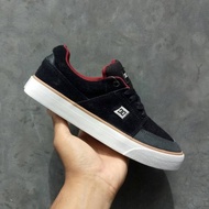 Sepatu DC WES KREMER S SE Black Cream White Red BNIB Original
