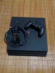 PS4 PRO 主機 7117B 1TB 9.0