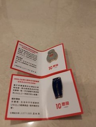 uniqlo優衣庫10週年紀念徽章