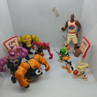 [READY] spacejam Tune squad Looneytunes CFC Vintage's 1996 figure display collection