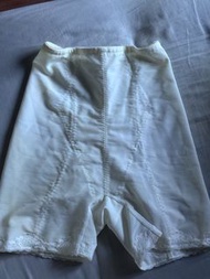 婚紗束褲