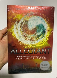 (Ready Stock) Allegiant (Divergent #3) by Veronica Roth English Novel Young Adult Teen Fantasy Scien