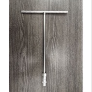 13MM T-HANDLE SOCKET WRENCH