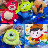 清貨特價 多買多平💡搞笑三眼仔公仔掛件 薯蛋頭公仔 勞蘇公仔 九至10 cm@$59@1 $100@2 $135@3、怪獸公司大眼仔卡套 伸縮卡套 三眼仔散子包 約14×14 cm$59@1（同本頁其