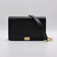 CHANEL Boy V紋牛皮WOC - 黑金