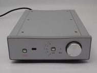 一台品項不錯的英國製 Rega Brio-R 兩聲道綜合擴大機