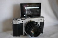Fuji Fujifilm X-A5 24.3MP 4K Video Wi-Fi, USB, Bluetooth, HDMI Dark Silver Kit with MF 35mm F1.6 Black lens, XA5, XA-5