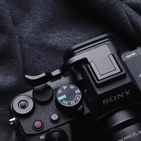 Aluminum Thumb UP Thumb Rest Thumb Grip For Sony A7M4 A7R4 A9II A7R IV