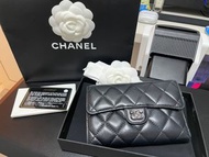 Chanel 經典羊皮垂蓋銀包