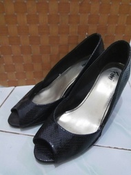 Sepatu High Heels Fioni