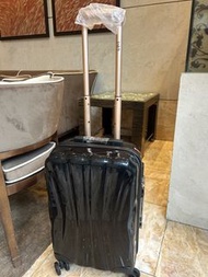 日本品牌ITO 伊藤貝殼款行李箱；Japan brand Ito 20 inch luggage for handcarry 56 x 36 x 22cm