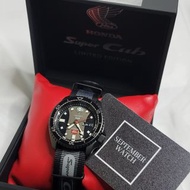 【清貨特價】SEIKO 5 Sports HONDA 本田小狼聯名-黑鋼機械水鬼 全球限量5,000隻 SRPJ75K1 100% 全新 正品正貨 一年保修