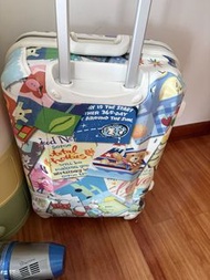 Hallmark 行李喼