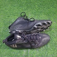Football warrior shoes size 45