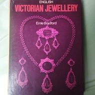 Buku English Victorian Jewellery - Ernle Bradford