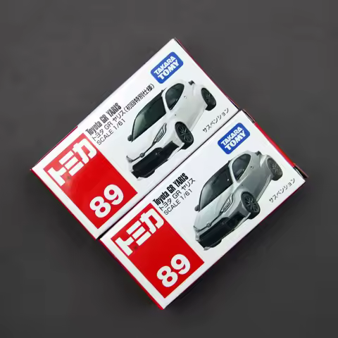 TAKARA TOMY Tomica No.89 Toyota GR Yaris 1/61 Alloy Diecast Hot Hatch Model Car Functional Suspensio