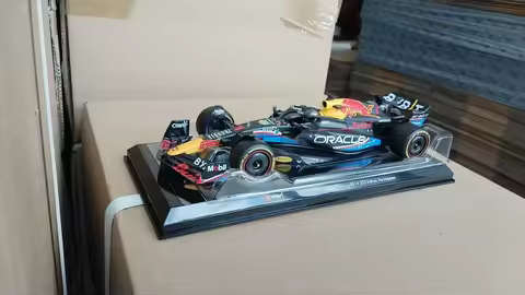 Bburago F1 1:24 Red Bull Rb19 Austin Gp Alloy Miniature Diecast Model United States Grand Prix (Aust