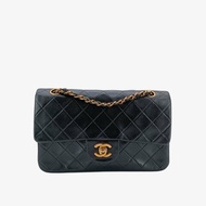 CHANEL Vintage Black Lambskin 23cm Classic Flap Bag