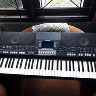 yamaha psr s550 / keyboard / piano / bekas / murah / minus