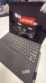 Lenovo ThinkPad X12 Detachable i7