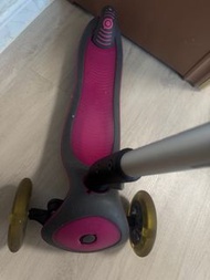 Globber 三輪滑板車