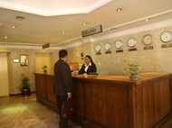 藍寶石酒店 (Hotel Sapphire)