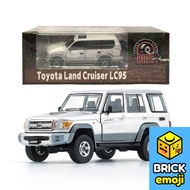 BM Creations Toyota Land Cruiser LC76 Silver (RHD) 1/64 Đồ chơi mô hình xe hơi