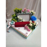 gubahan frame mas kahwin c/w bekas rantai tangan baldu merah(softpinkturqoiseblue)