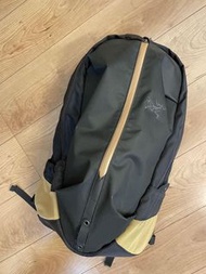 Arcteryx arro22 聯乘