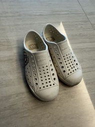 Native White Shoes (Size C11)