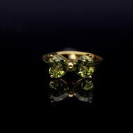 แหวนพลอยของแท้ พลอยเพอริดอท (Peridot) ตัวเรือนเงินแท้92.5%ชุบทอง ไซด์นิ้ว 49 หรือ เบอร์ 5 US สินค้ามีใบรับประกัน