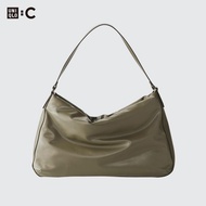UNIQLO：C 女裝澎軟肩背包 綠色