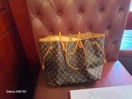 LV Monogram Neverfull 手袋