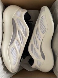adidas originals Yeezy boost 700 V3