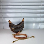 LV 路易威登 豌豆包 /月亮包 晶片 98新