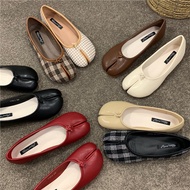 Women Spring Autumn Wide-toed Pig Chops Shoes Lazy Horseshoes Flat Shoes Shallow-mouth Pig Chops Shoes Grandma Shoes