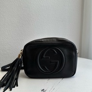 gucci 黑壓紋相機包