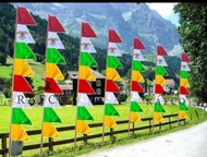 Umbul Umbul Geometris Multicolor untuk Dekorasi Musiman