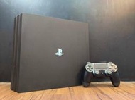 【德周 新竹店】（二手含稅）PS4中古機PRO黑 1TB 有盒【PRO主機63號 】【ZZ0343】