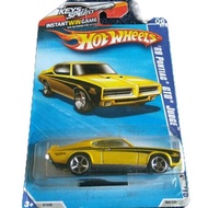 Hot Wheels 69 Pontiac GTO Judge. Card Muscle Mania Series. Keys To Speed.