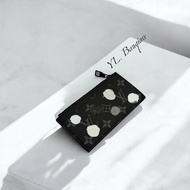 LV 草間彌生聯名點點黑原花卡片夾M81930