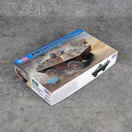 Terompet 82419 Model Pemasangan Plastik 1/35 A.S. M706 Komando Kenderaan Berperisai Beroda Versi Dip