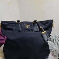 Tas Wanita PRADA ASLI ORIGINAL 100% Second Like New mulus Seperti Baru