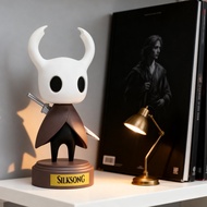 Hollow Knight Song of Silk Back Small Hollow Figure Car Chassis Toy Ornament Gift 7.17 PJVR