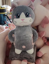 Bộ chăn gối 2 trong 1 hình thú dài Ghome