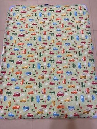 二手 GIO Pillow 大床 90×120cm 超透氣排汗嬰兒床墊 L號(透氣床墊 可水洗墊 嬰兒床墊)